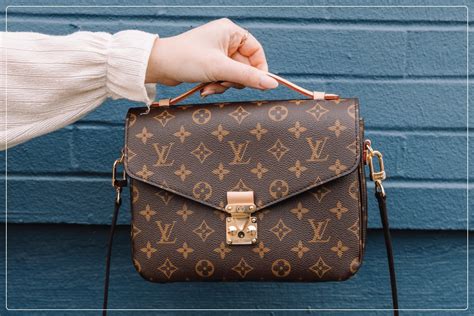 how to tell a louis vuitton bag is fake|how to tell if louis vuitton is authentic.